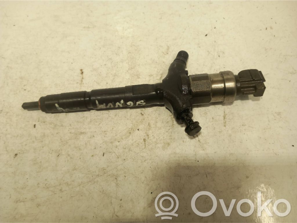 Opel Vectra C Wtryskiwacz paliwa 