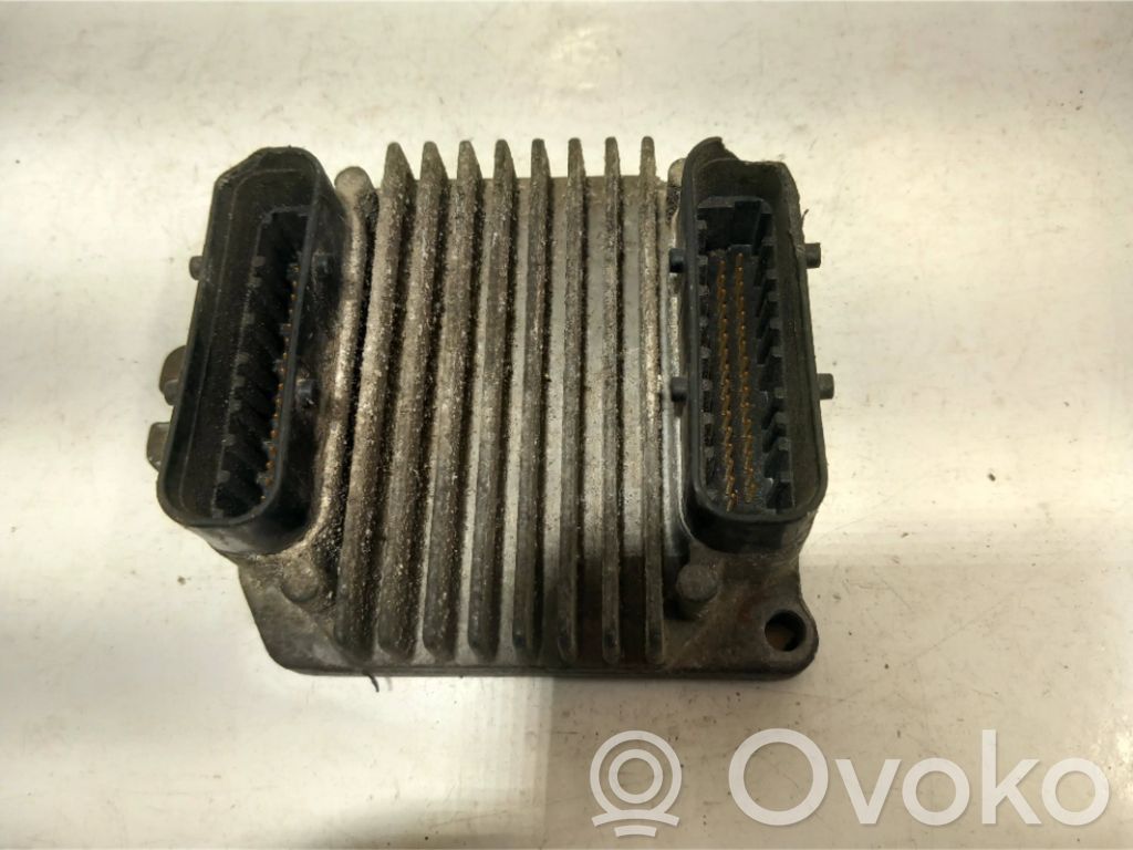 Opel Vectra B Engine control unit/module 