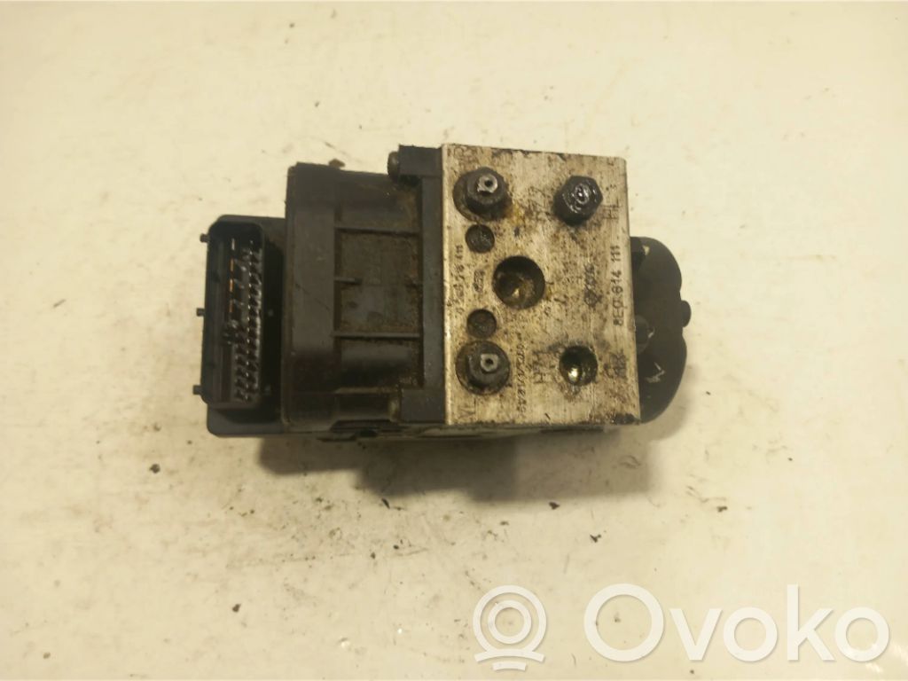 Audi A4 S4 B5 8D Bomba de ABS 