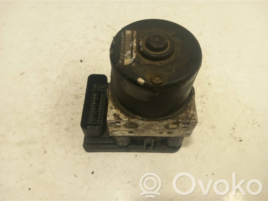 Opel Zafira B Bomba de ABS 