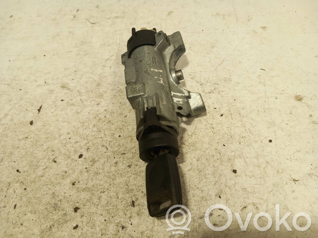 Audi A4 S4 B5 8D Virtalukko 