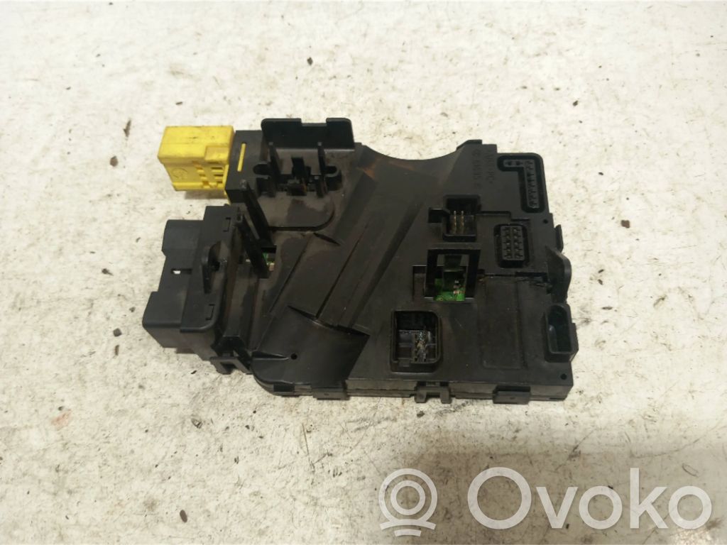 Volkswagen Golf V Steering wheel adjustment handle/lever 