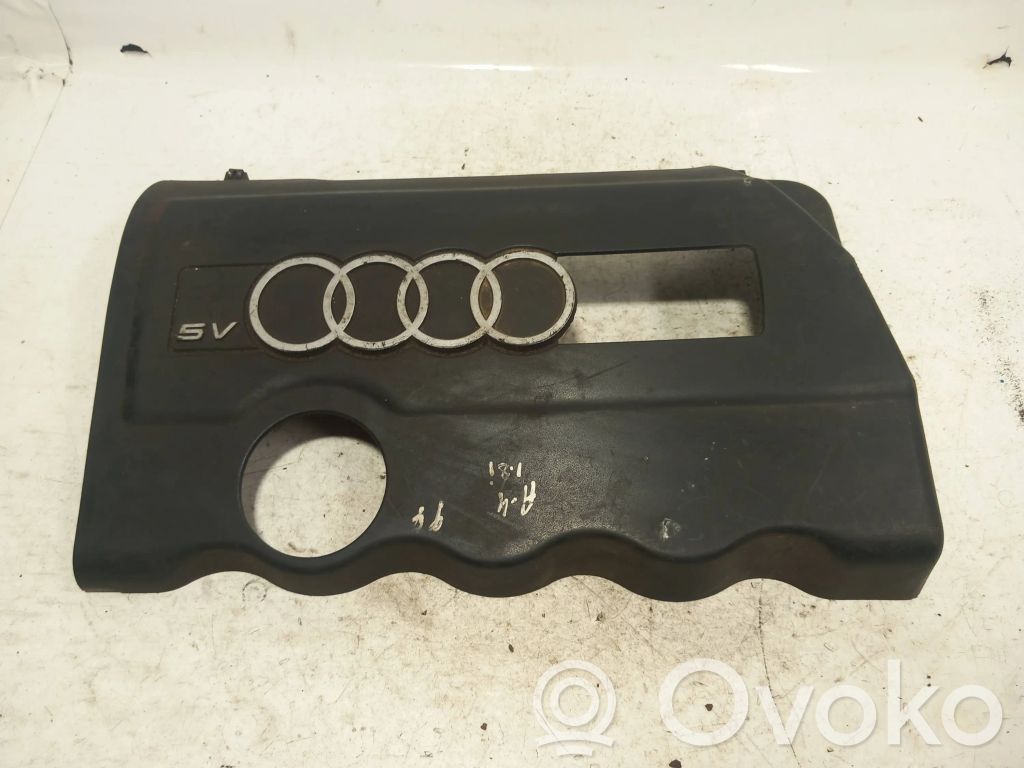 Audi A4 S4 B5 8D Motorabdeckung 