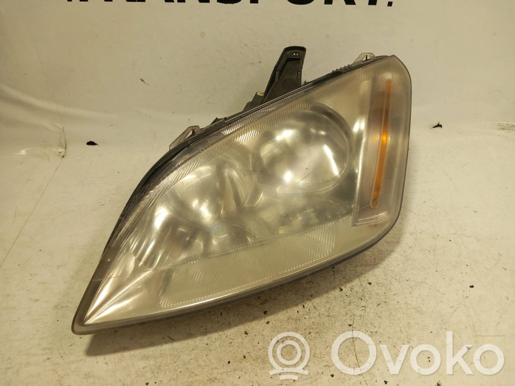 Ford C-MAX I Faro/fanale 