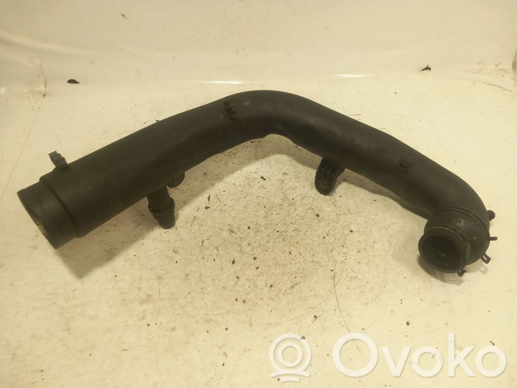 Volkswagen PASSAT B6 Air intake hose/pipe 