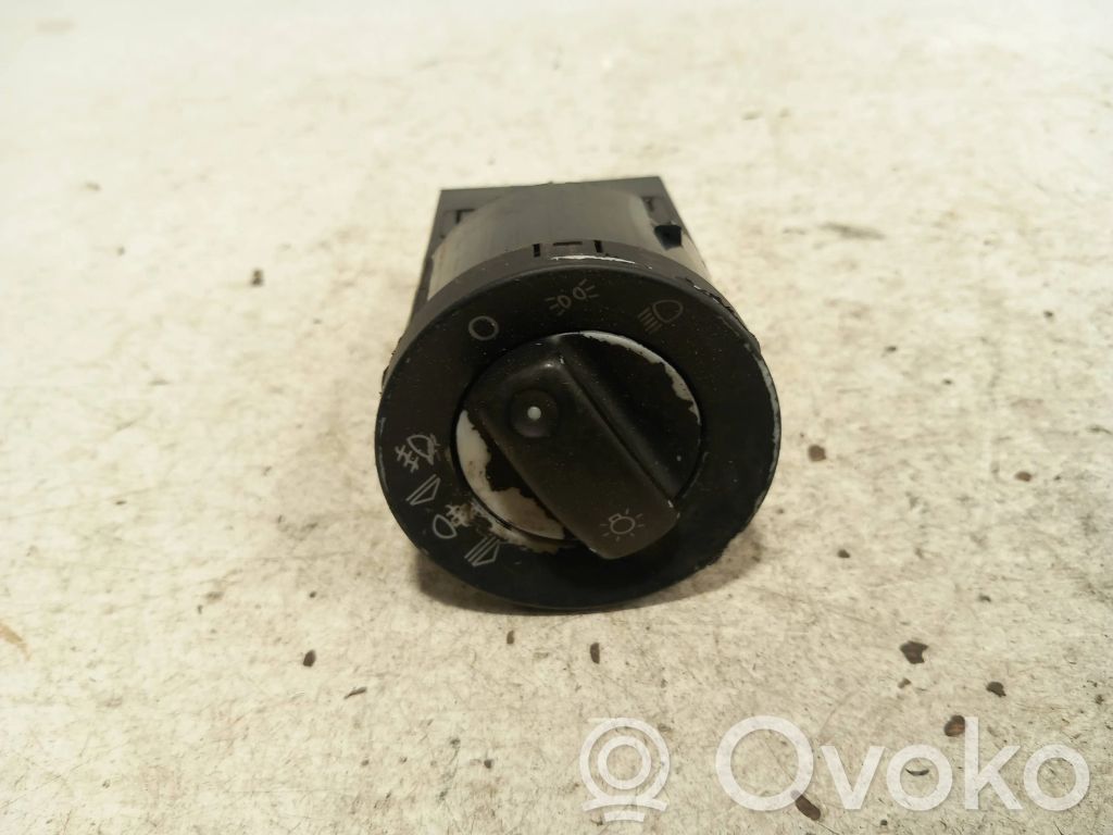 Audi A4 S4 B7 8E 8H Interruptor de luz 