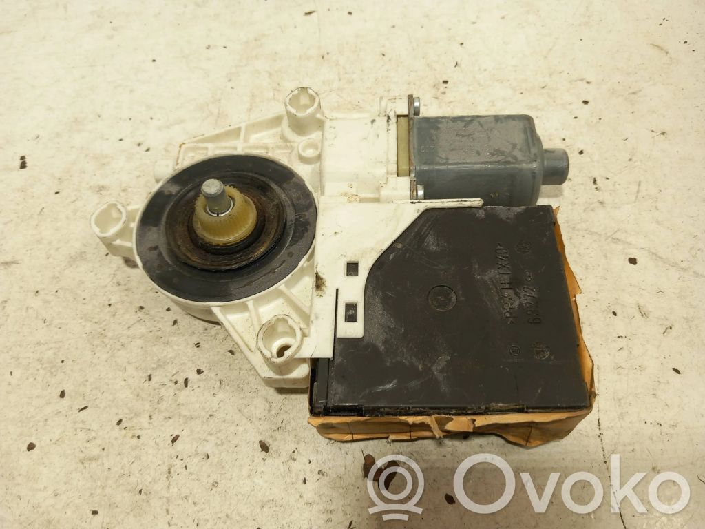 Audi A3 S3 A3 Sportback 8P Silniczek podnoszenia szyby drzwi tylnych 