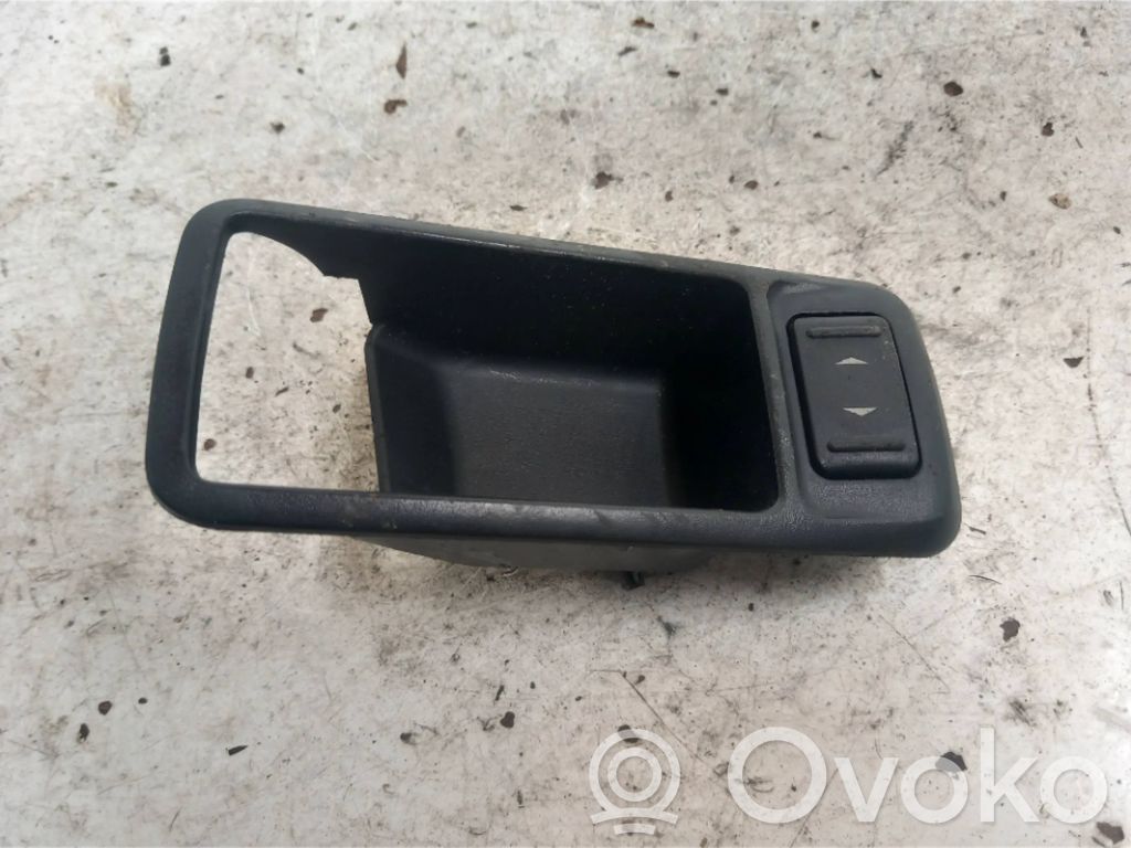 Ford Focus C-MAX Front door window switch trim 