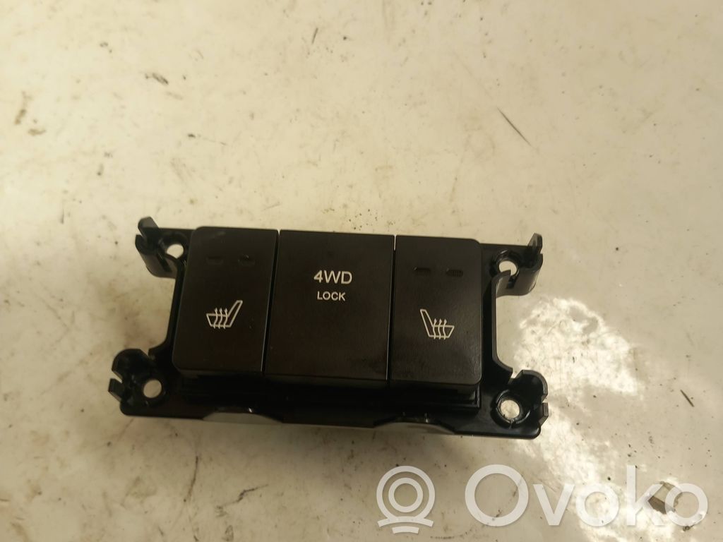 Hyundai Santa Fe Diferenciāļu bloķēšanas slēdzis 