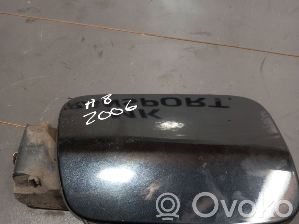 Audi A8 S8 D3 4E Degalų bako dangtelis 