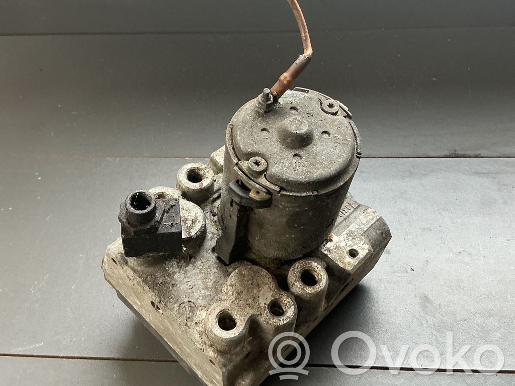 BMW 5 E39 ABS Pump 