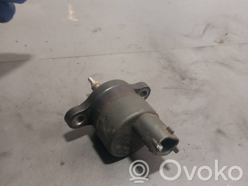 Sensor de presión de combustible   0281002480,00122202,06038228