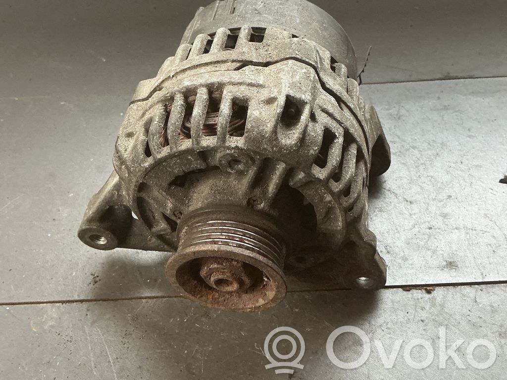 Audi A4 S4 B5 8D Lichtmaschine 