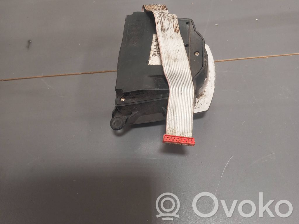 BMW 7 E65 E66 Panel radia 