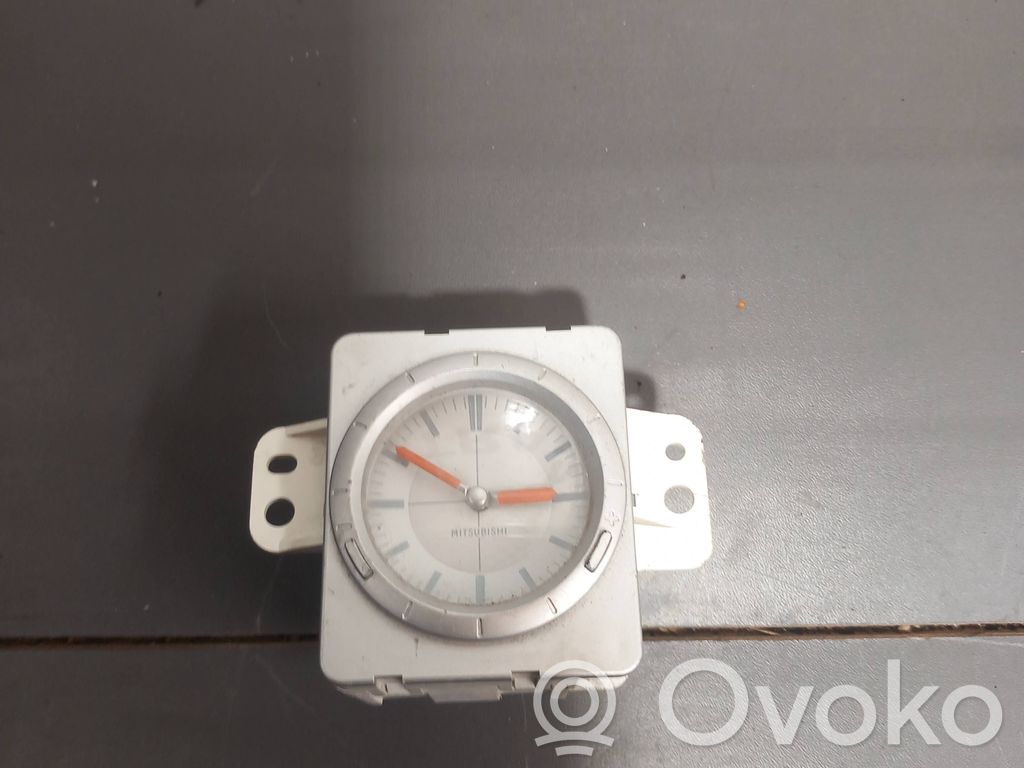 Mitsubishi Outlander Reloj 