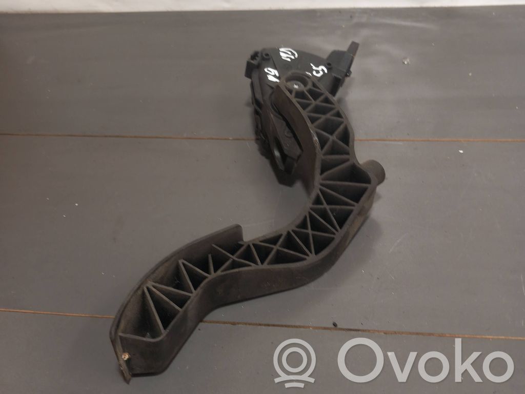 Audi A6 S6 C5 4B Accelerator throttle pedal 