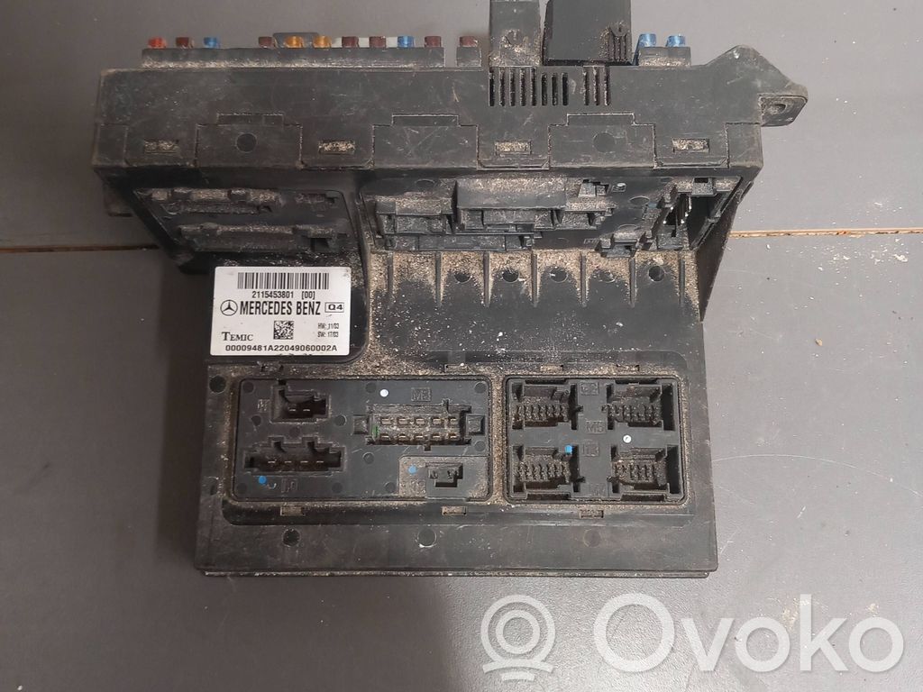 Mercedes-Benz E W211 Módulo de fusible 
