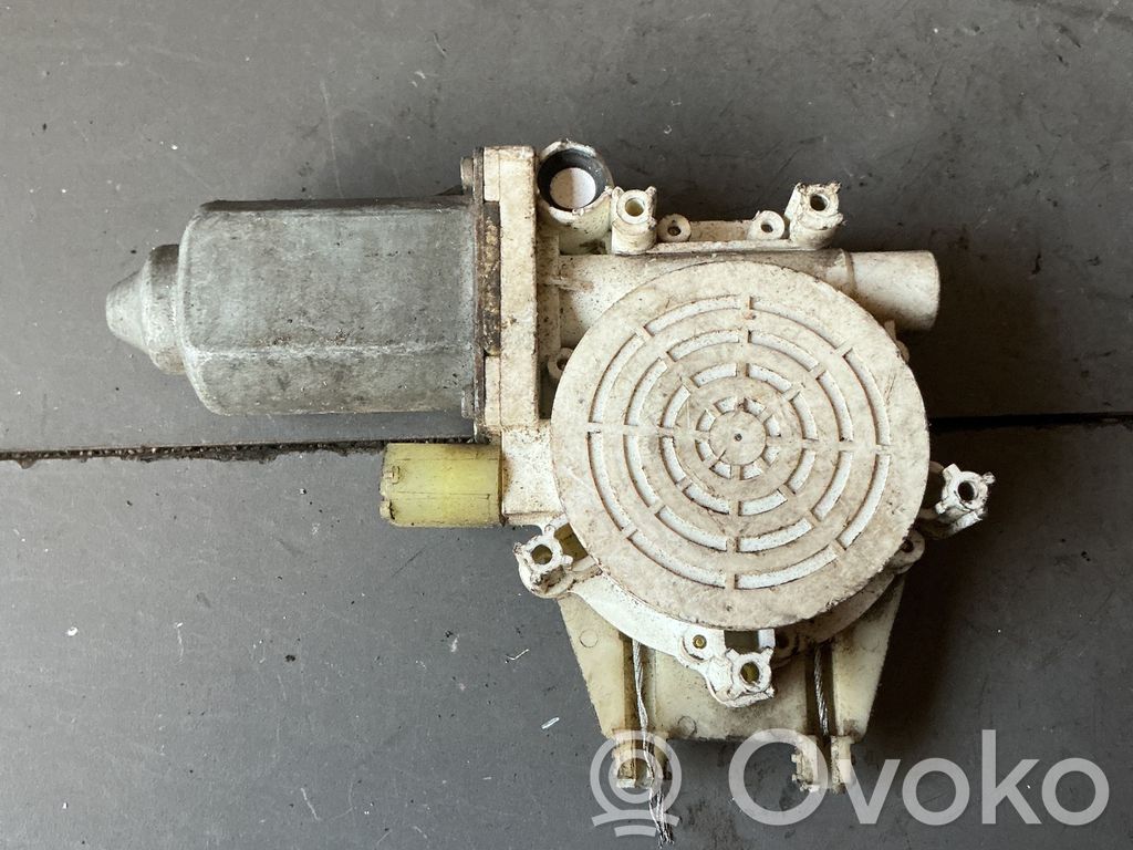 BMW 5 E39 Regulador de puerta delantera con motor 