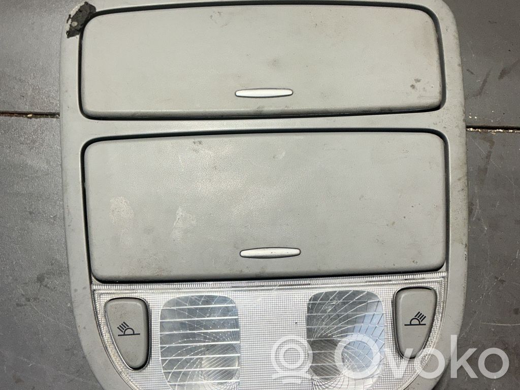 Hyundai Santa Fe Luz del asiento delantero 