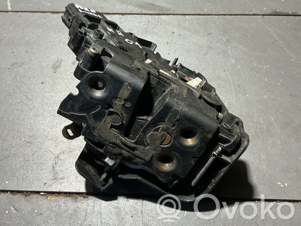 Ford Focus C-MAX Priekšpusē slēdzene 