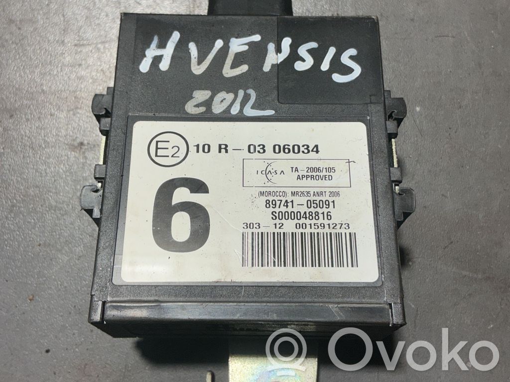 Toyota Avensis T270 Door control unit/module 