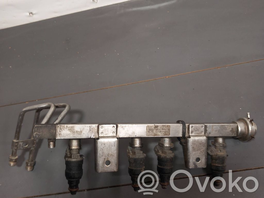 Audi A6 S6 C4 4A Rampă alimentare injectoare 