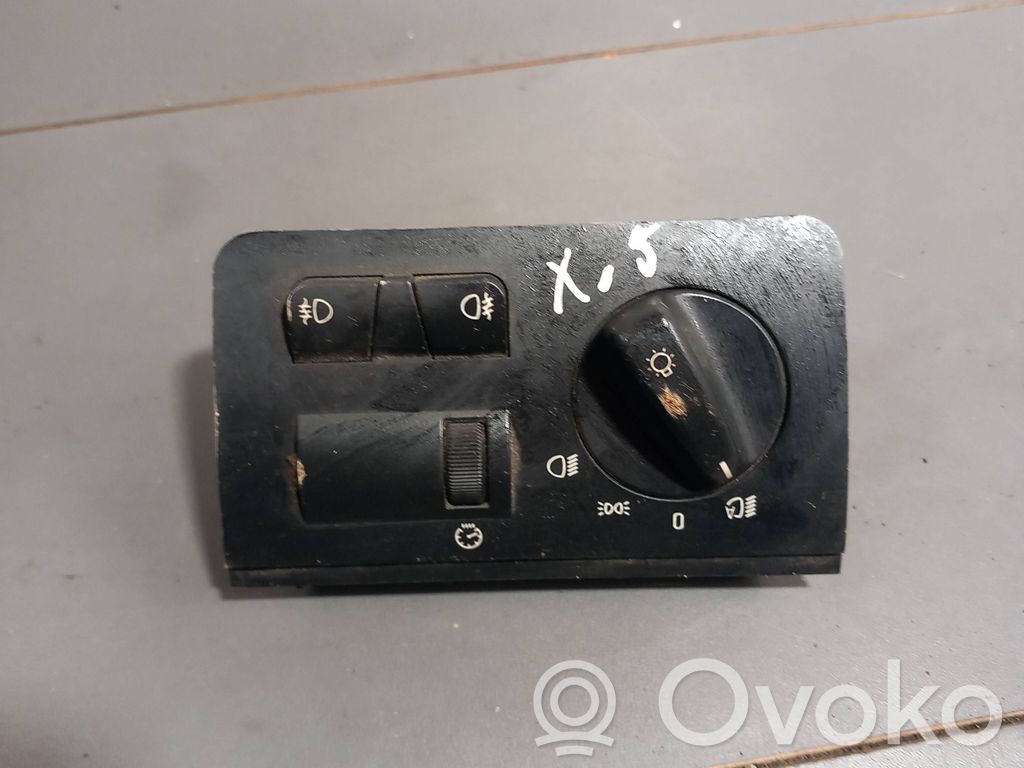 Light switch   6909775,036264,037045061