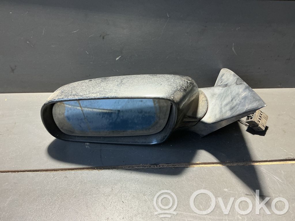 Audi A6 S6 C5 4B Elektryczne lusterko boczne drzwi przednich 