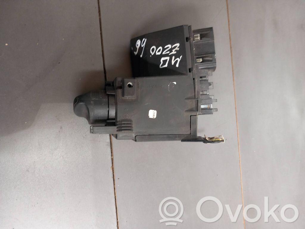 Mercedes-Benz E W210 Interruptor de luz 