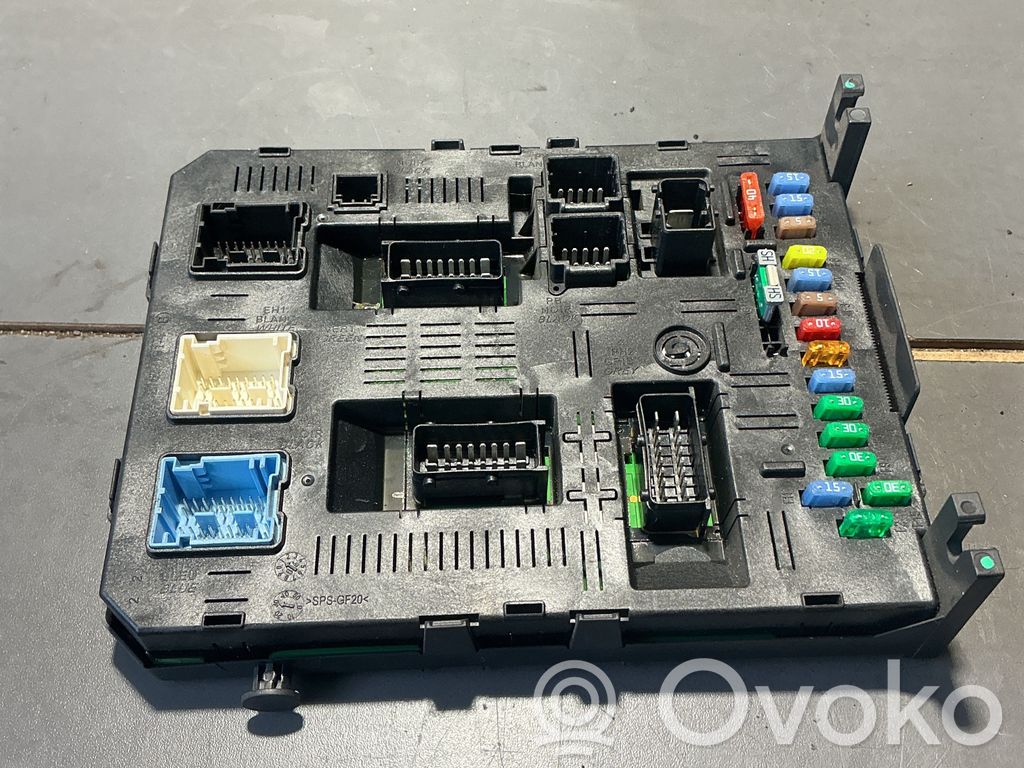 Peugeot 407 Module confort 