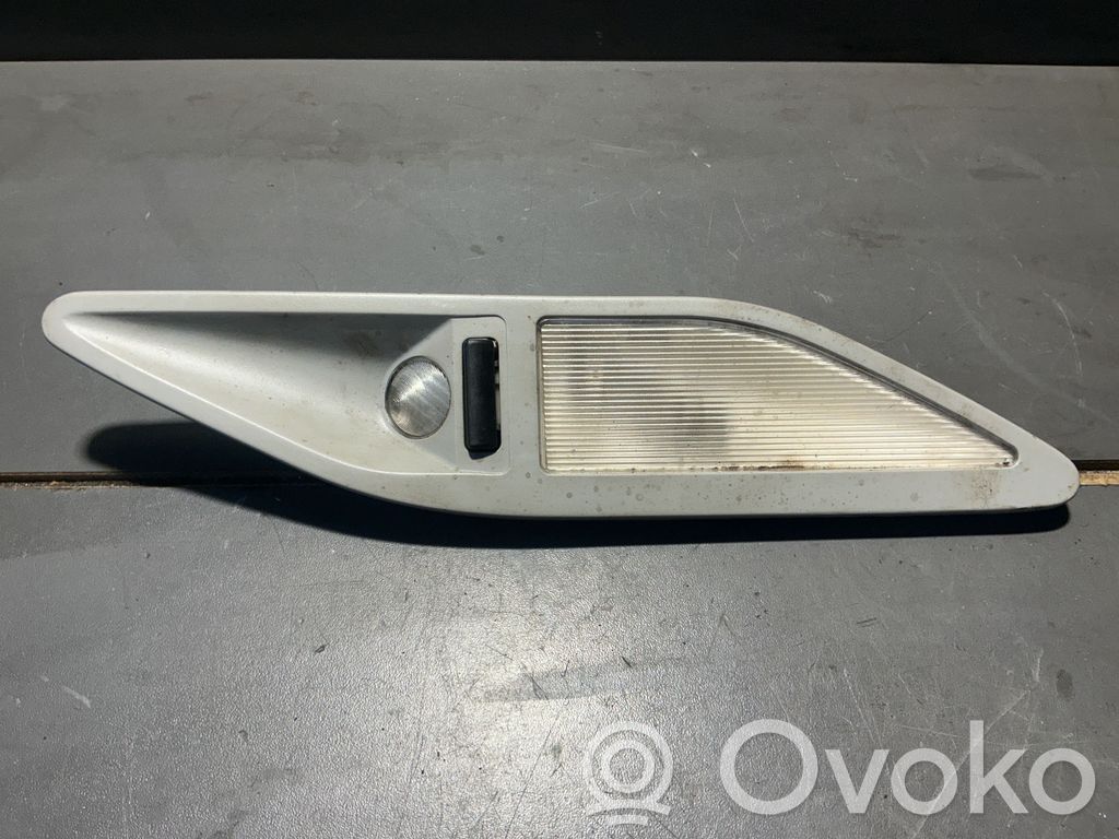 BMW 5 E39 Luz del asiento trasero 