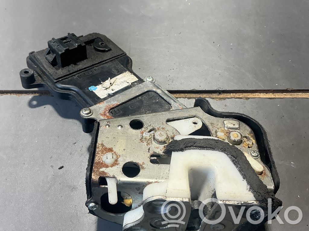 Mazda 6 Takaoven lukko 