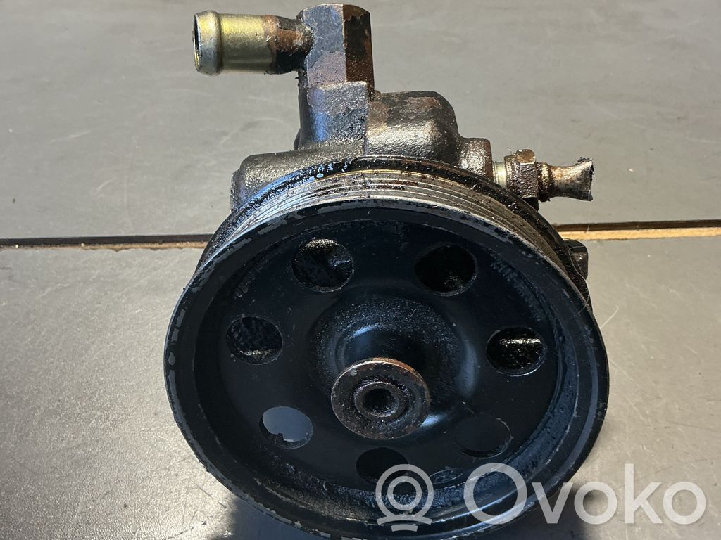 Ford Focus Power steering pump 