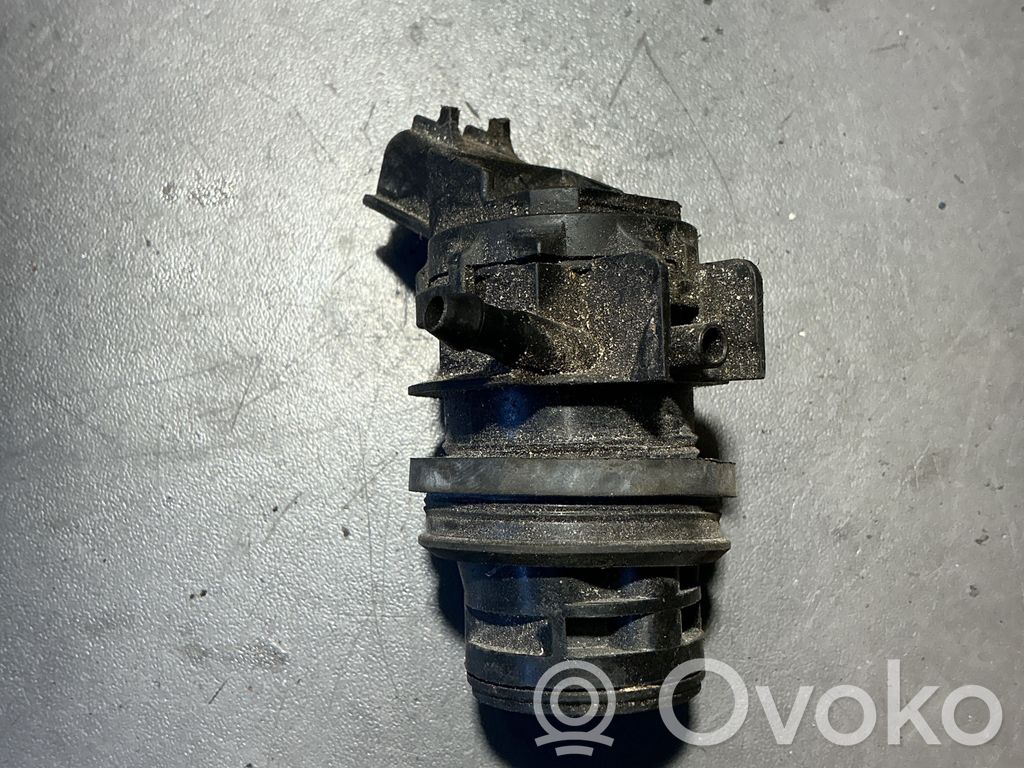 Windscreen/windshield washer pump   8603102451