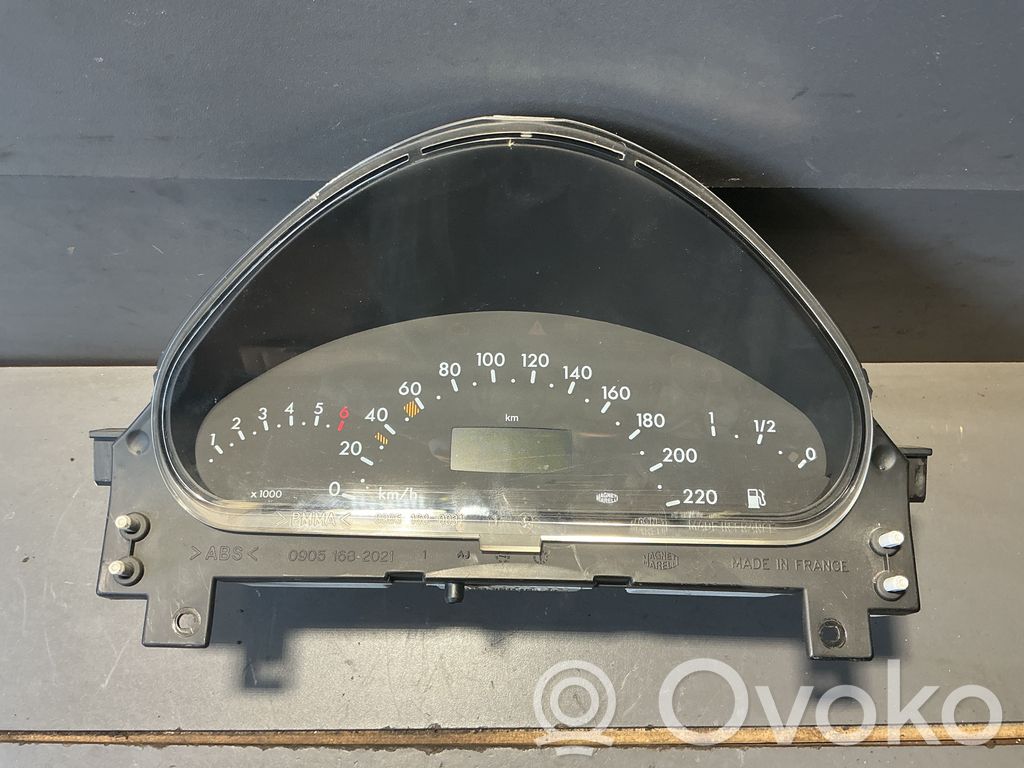 Mercedes-Benz A W168 Vitezometru (grup de instrumente) 
