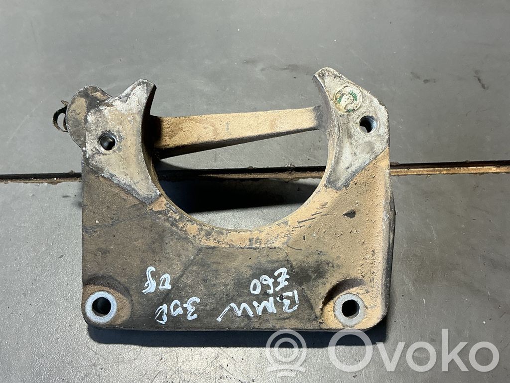 BMW 5 E60 E61 Engine mounting bracket 