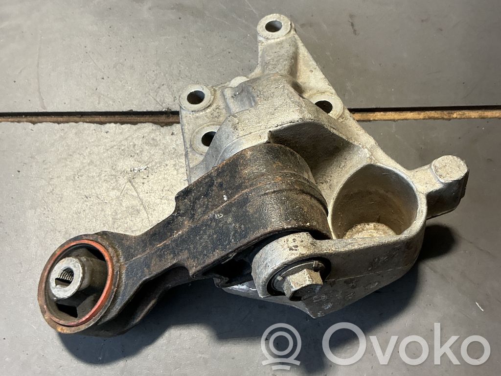 Engine mounting bracket   96451611