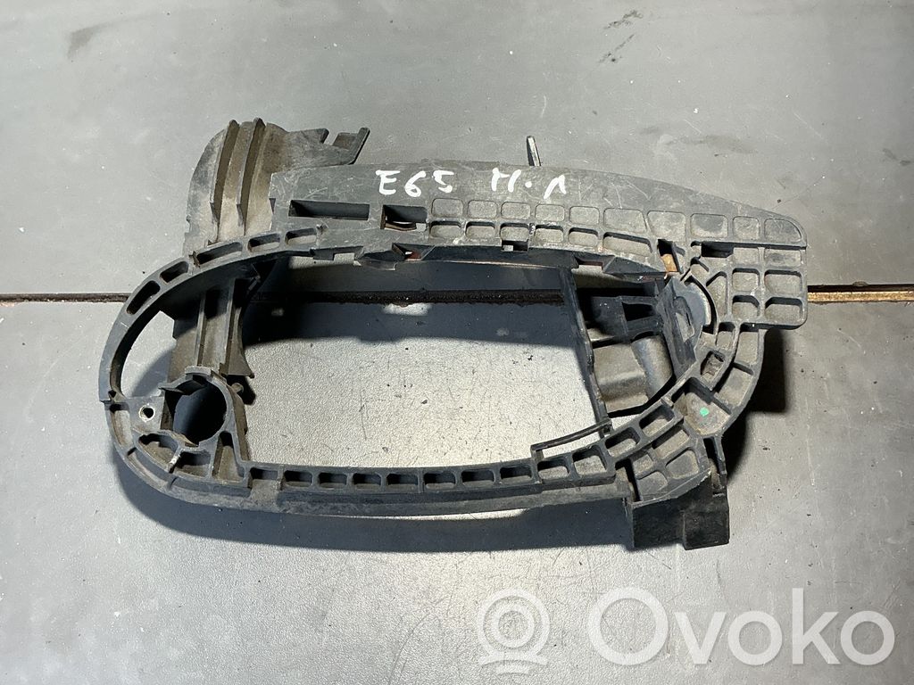 BMW 7 E65 E66 Etuoven ulkokahvan kehys 