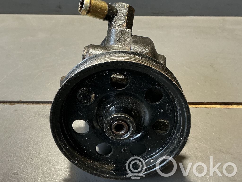 Ford Focus Power steering pump 