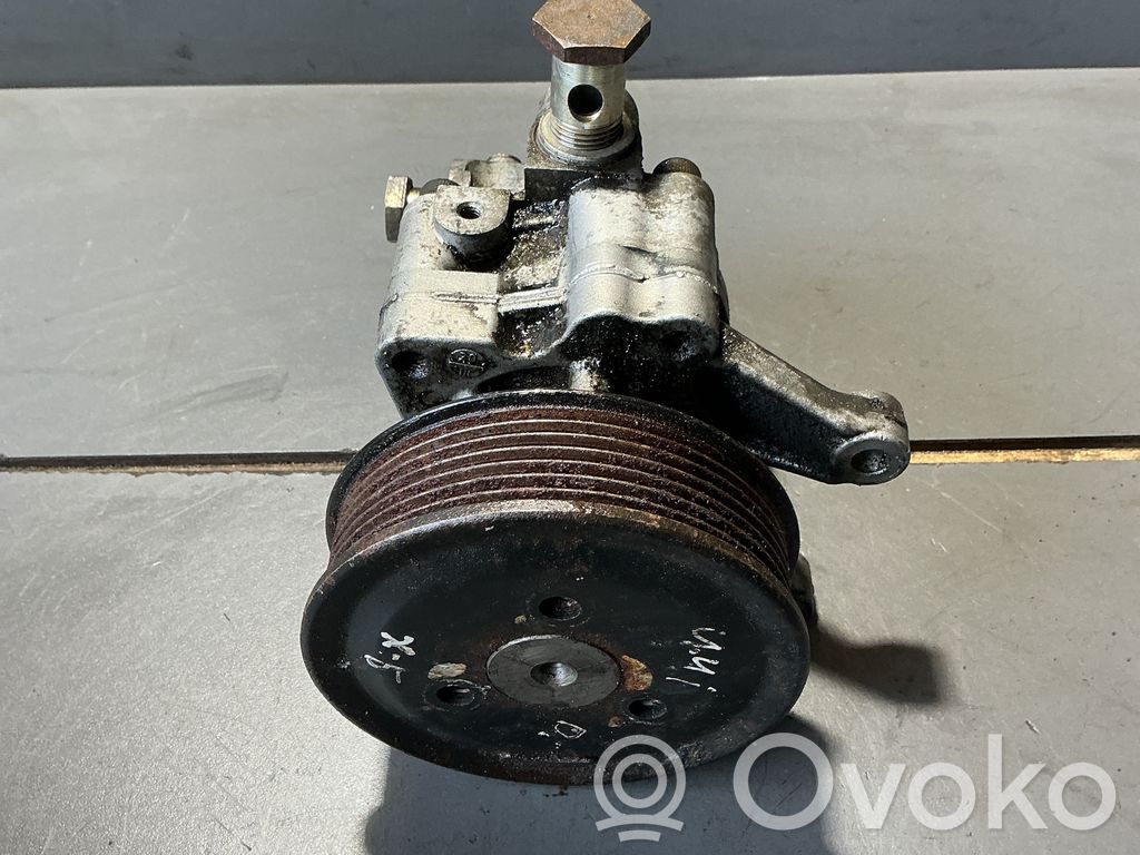 BMW X5 E53 Power steering pump 