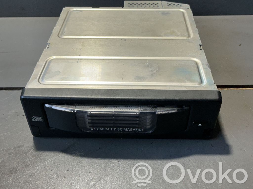 BMW 5 E60 E61 CD/DVD changer 