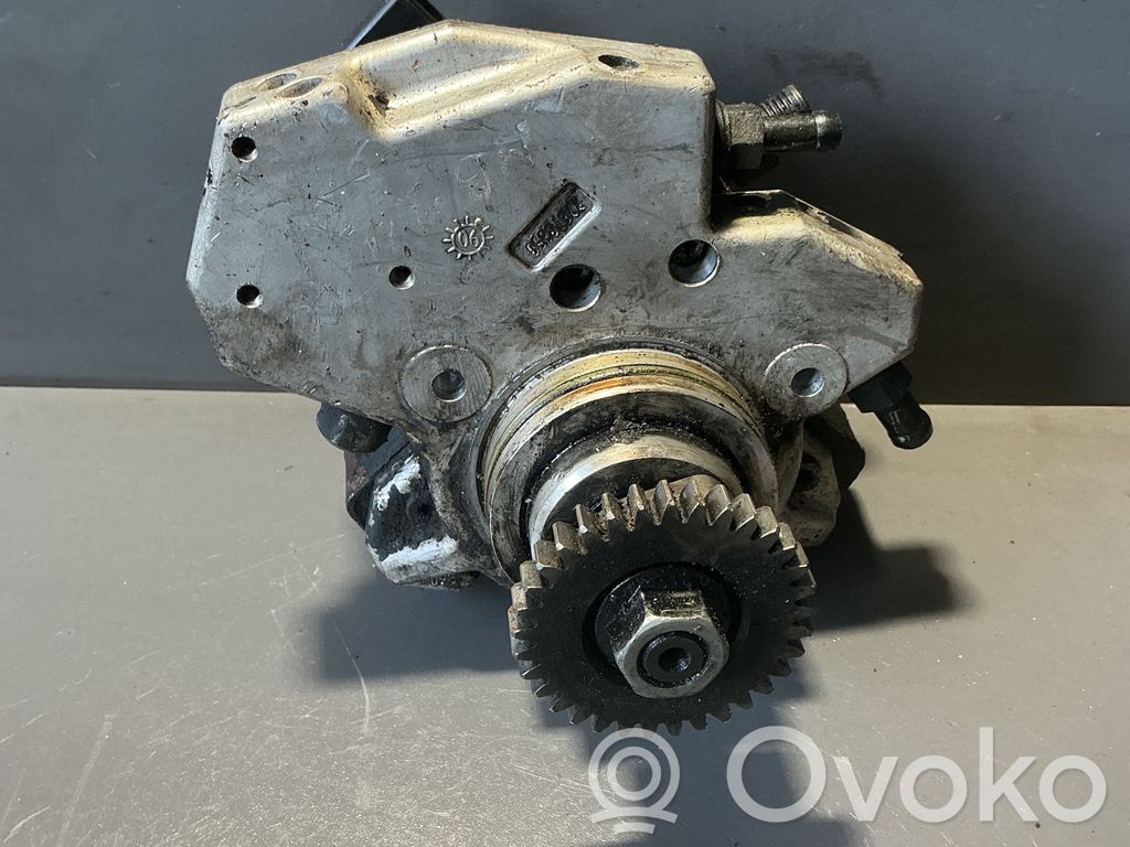 Mercedes-Benz E W211 Fuel injection high pressure pump 