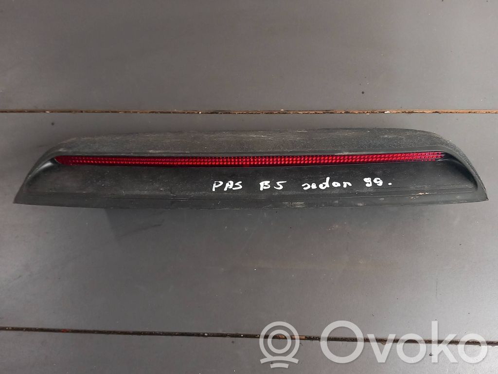 Volkswagen PASSAT B5 Trzecie światło stop 