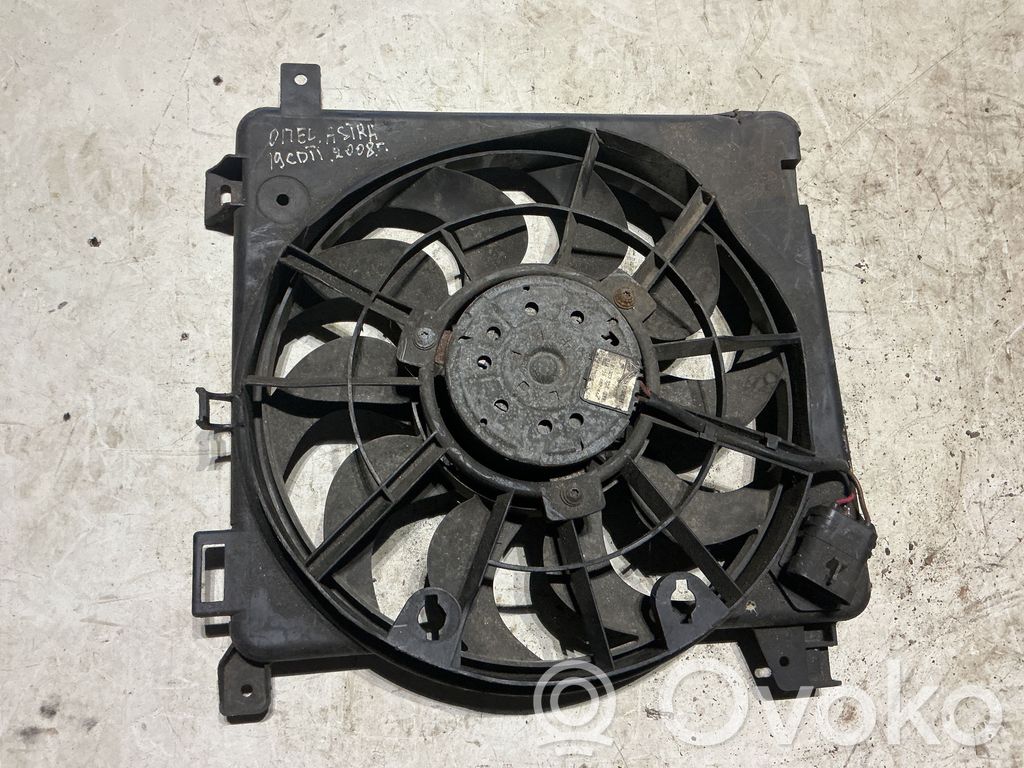 Opel Astra H Elektrisks radiatoru ventilators 