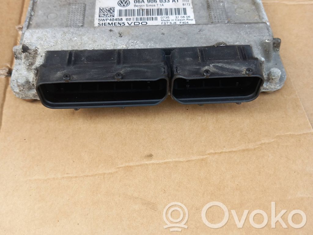 Volkswagen PASSAT B6 Engine control unit/module 