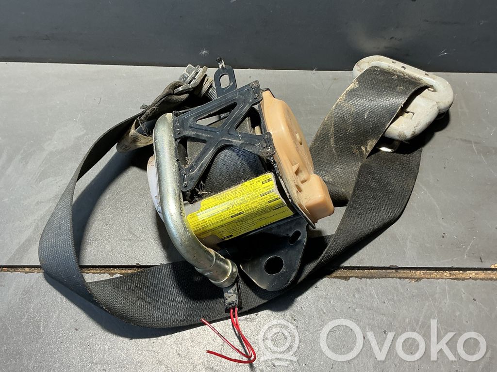 Mitsubishi Lancer Cinturón delantero 