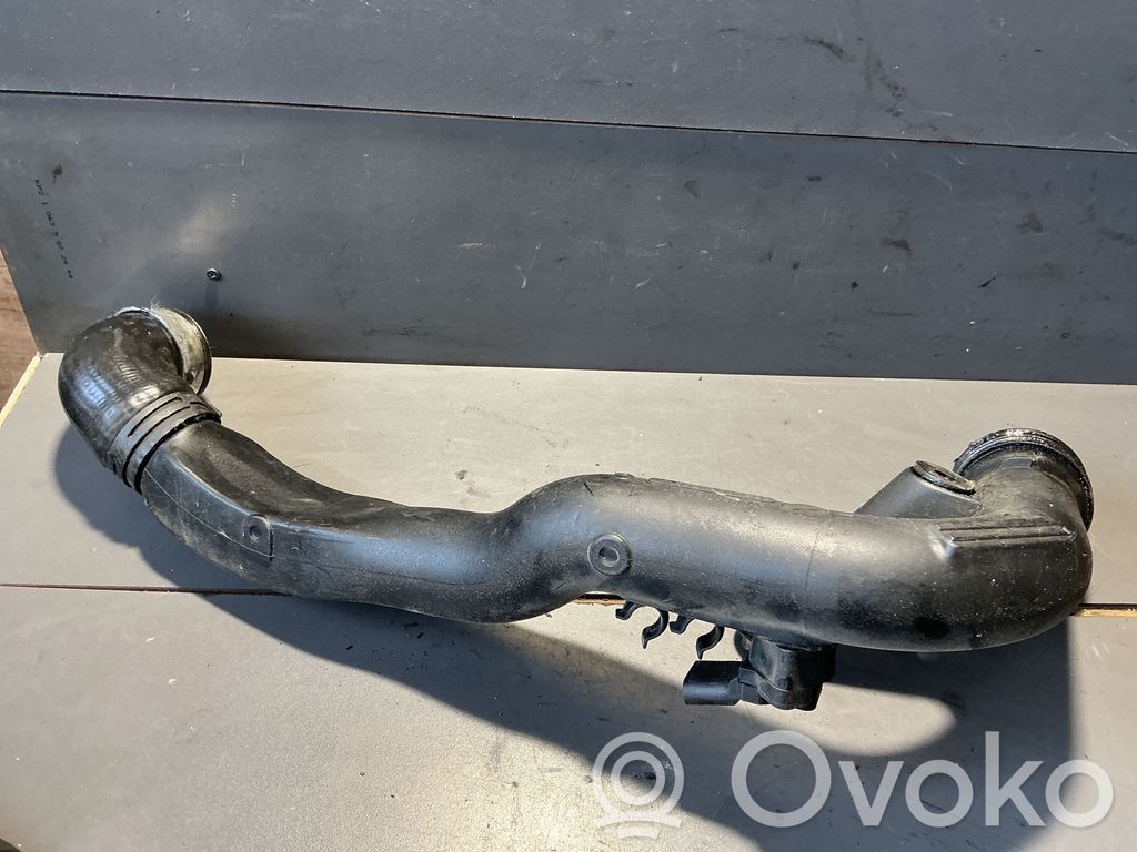 Audi A4 S4 B6 8E 8H Intercooler hose/pipe 