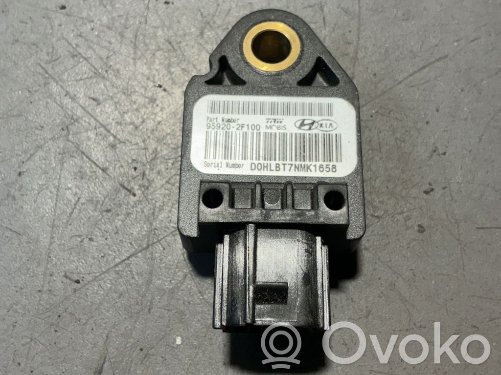 Czujnik uderzenia Airbag   959202F100,D0HLBT7NWK1658