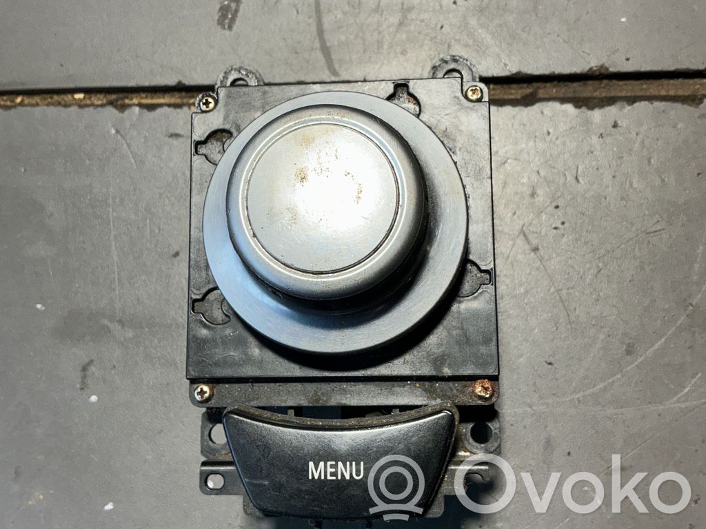 Head unit multimedia control   9125349