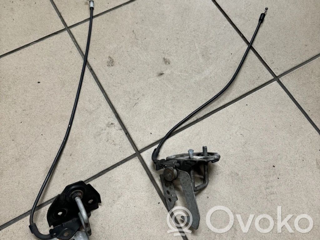 BMW 7 F01 F02 F03 F04 Konepellin lukituksen vastakappale 